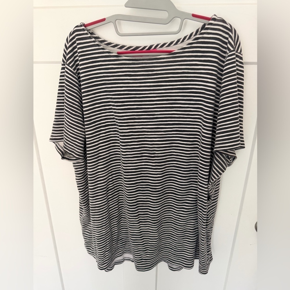 Women Within 1X Black White Striped Casual Tee Plus Size Soft Knit Top